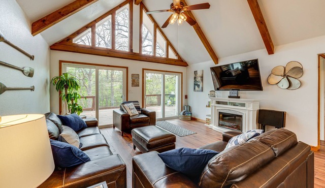 Versatile Home w/Deck & Grill, 1 Mi to Lake!