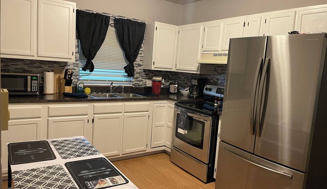 Vibrant 2 Bed Located Downtown/Closing to Soaring Eagle/CMU