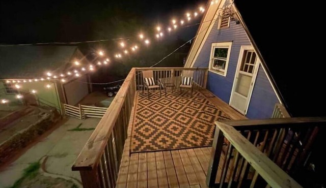 Victorian’s Upper Level, with pool & backyard!