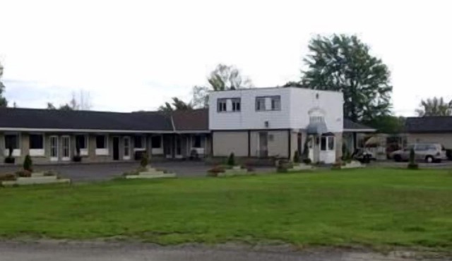 Wainfleet Motel & Restaurant