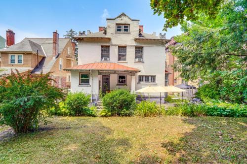 Walkable Schenectady Getaway: 2-Unit Campus Hub in Schenectady