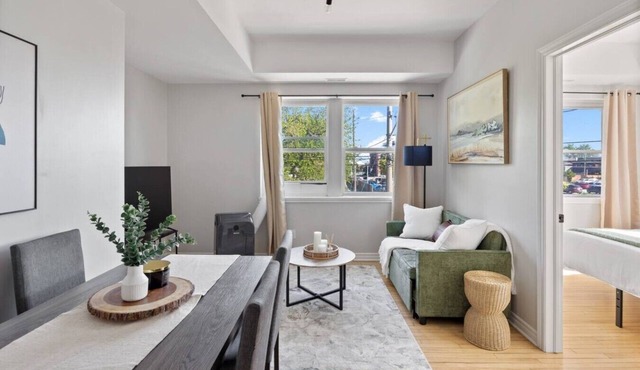 Walkerville 2BR Suite | Near Casino & NextStar