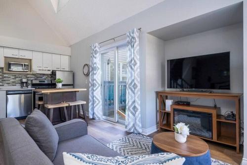 Wanderer Way Loft Ski-In Ski-Out - Pool & Hot Tub