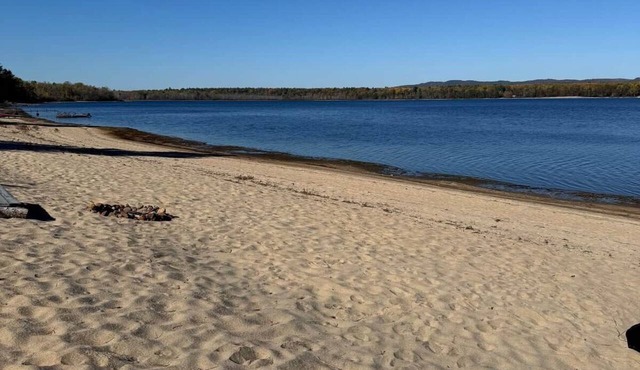 Waterfront Beach House on Bay- Cottage #1
