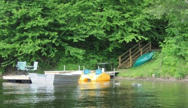 Waterfront Cottage 5 BD/2 BTH — 1 HR Downtown Ottawa