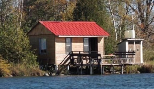 Waterfront Cabin On Private Trout Lake