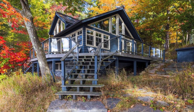 Waterfront Cottage on Georgian Bay with Sandy Beach
