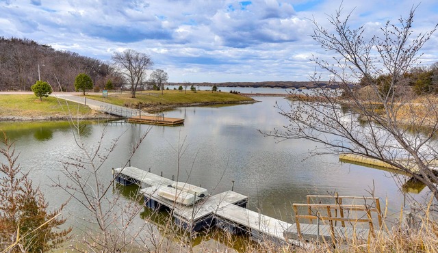 Waterfront Crofton Cabin - Boat Dock & Fire Pit!