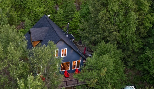 Wellness Retreat - Escape to Tranquility | Hot Tub & Sauna | Private Lakefront