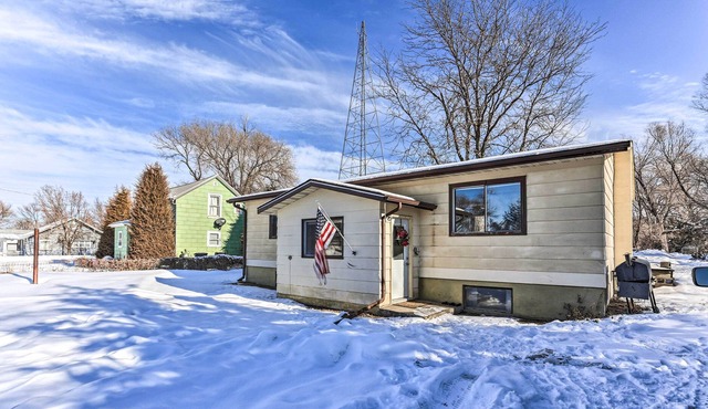 White River Home, Close to Hunting & Fishing!