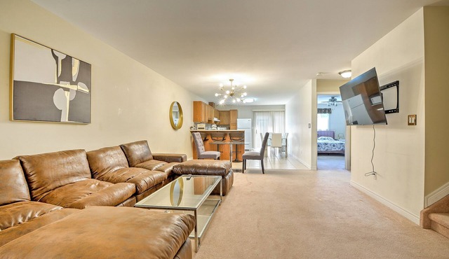 Windsor 5 beds 3 baths minutes from the Battery Plant
