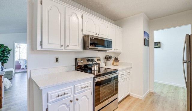 Woodsy Bella Vista Vacation Rental w/Game Room!