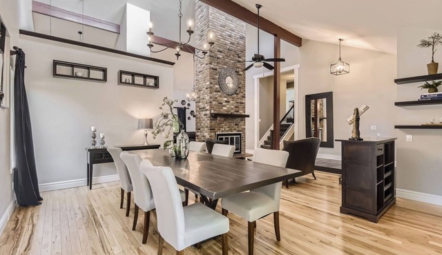 Wow house ! Great for families with tons of room and space for everyone to enjoy