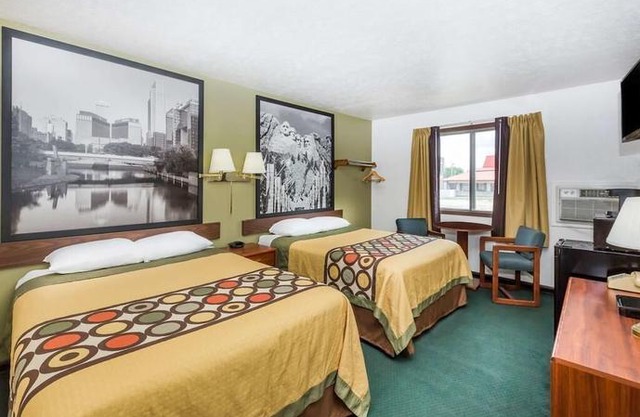 Ainsworth Inn 
