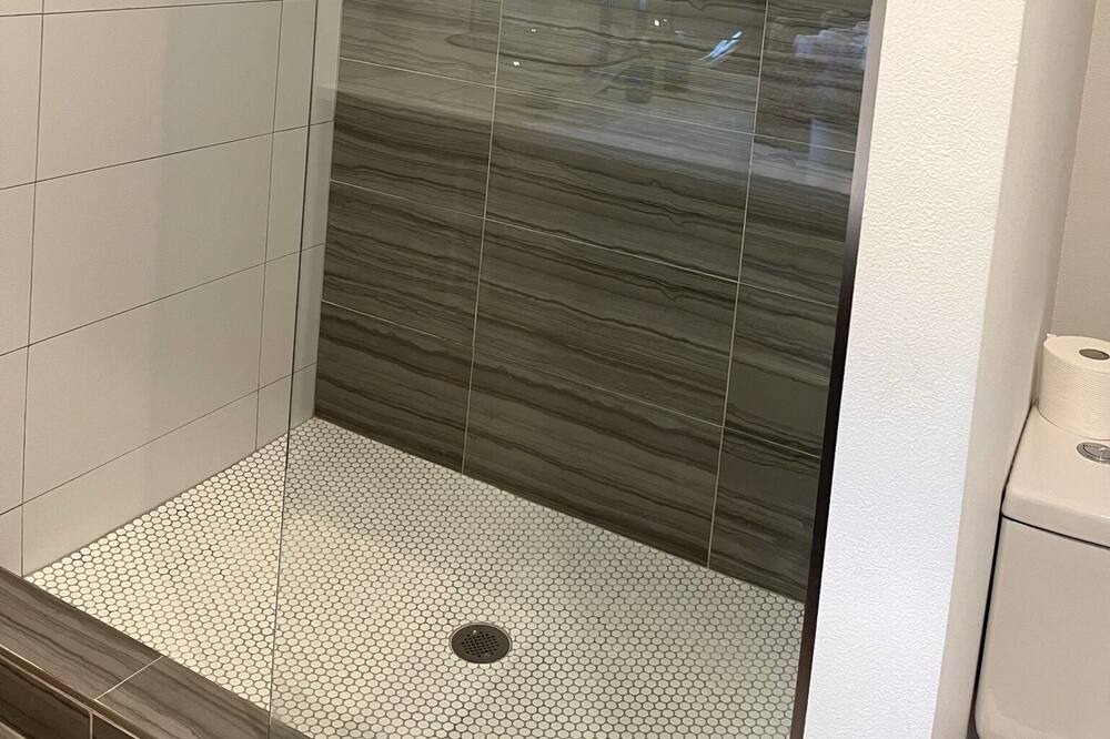 Photo of Bathroom in Capital View
