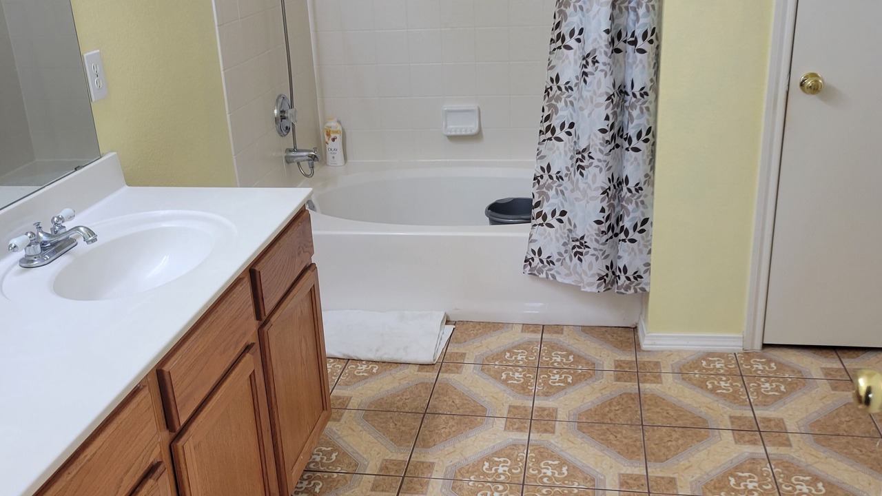 Photo of Bathroom in Mesquite