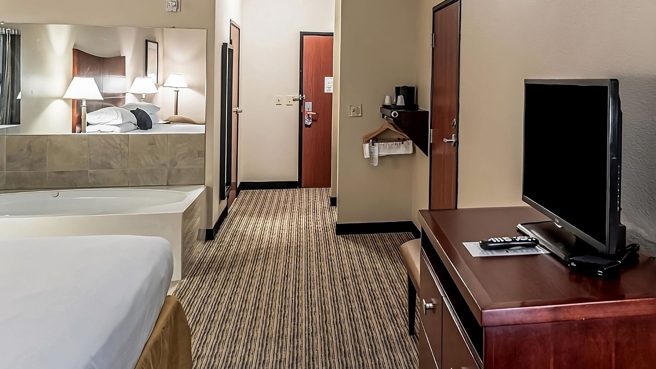 Photo of Bedroom in Mineral Wells