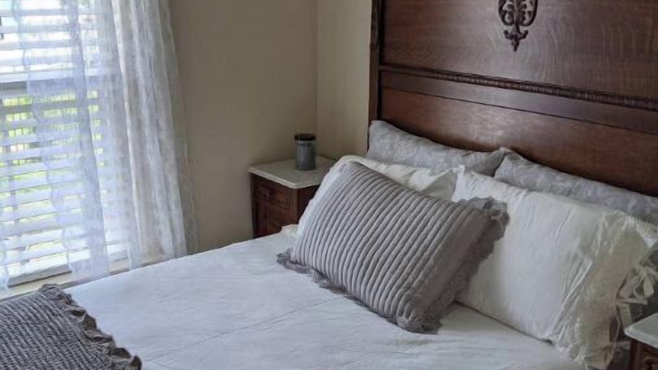 Photo of Bedroom in Granbury