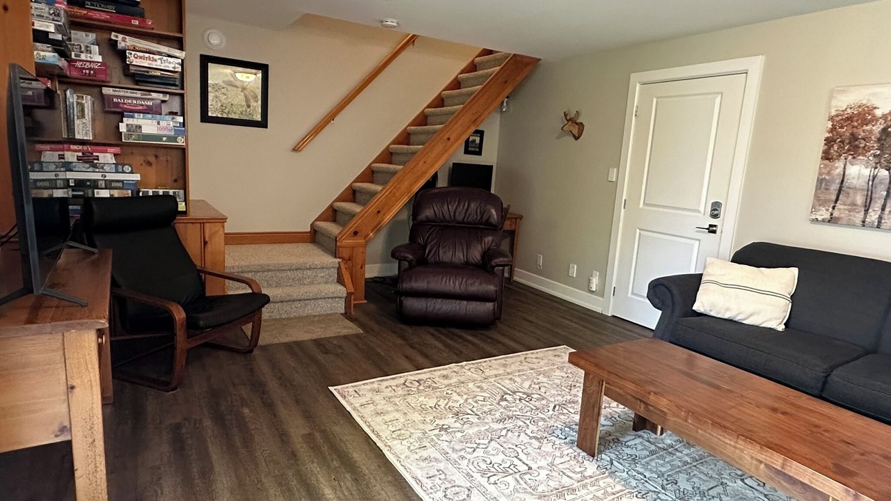 Photo of Livingroom in Algonquin Highlands