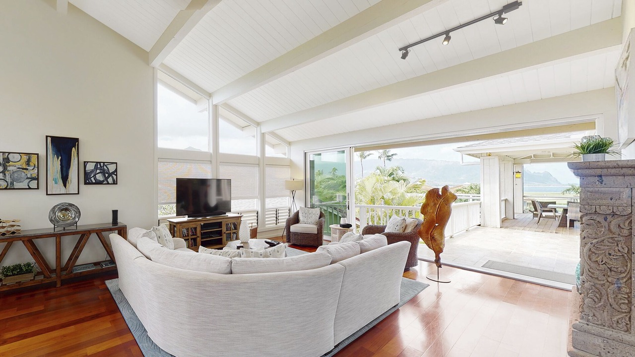 Photo of Livingroom in Princeville