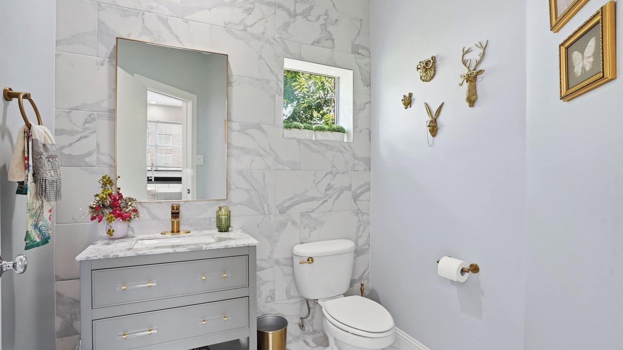 Photo of Bathroom in Knox - Henderson
