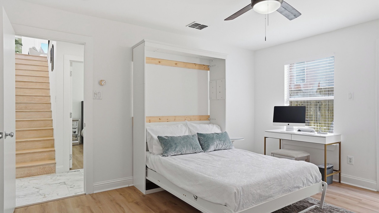 Photo of Bedroom in Knox - Henderson
