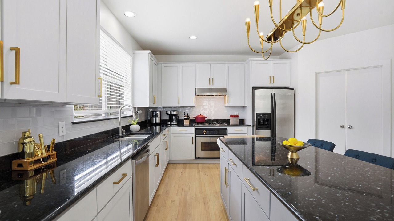 Photo of Kitchen in Knox - Henderson
