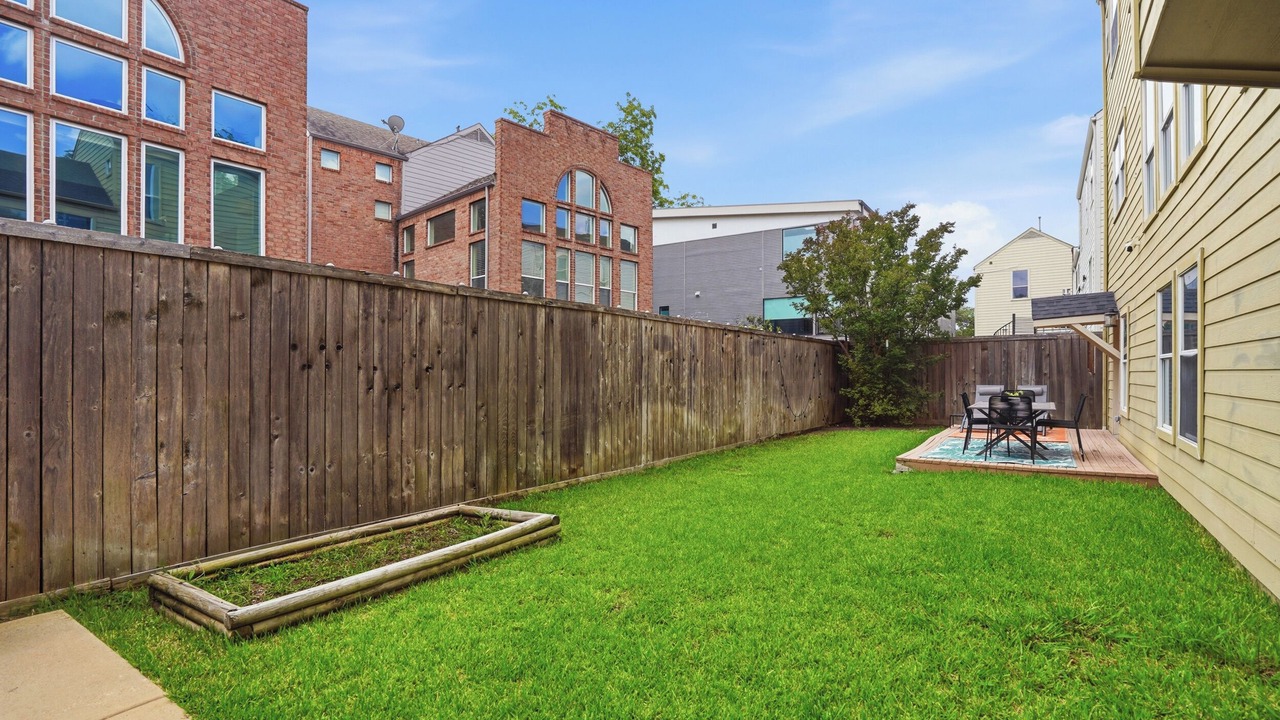 Photo of Outdoor in Knox - Henderson