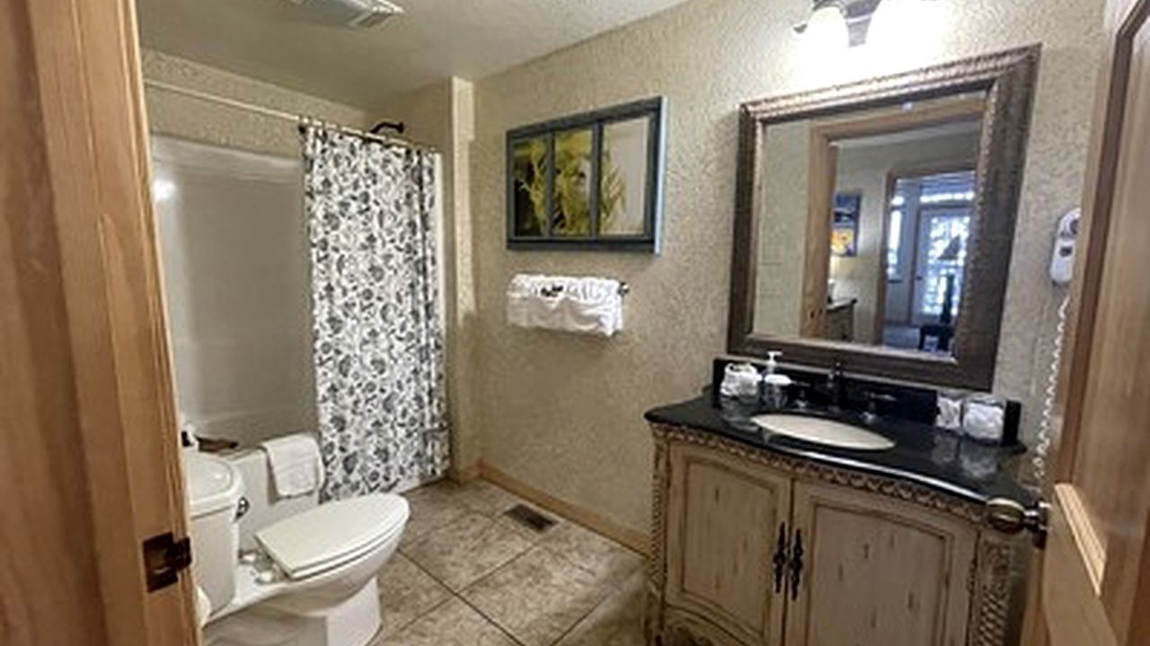 Photo of Bathroom in Mount Ida