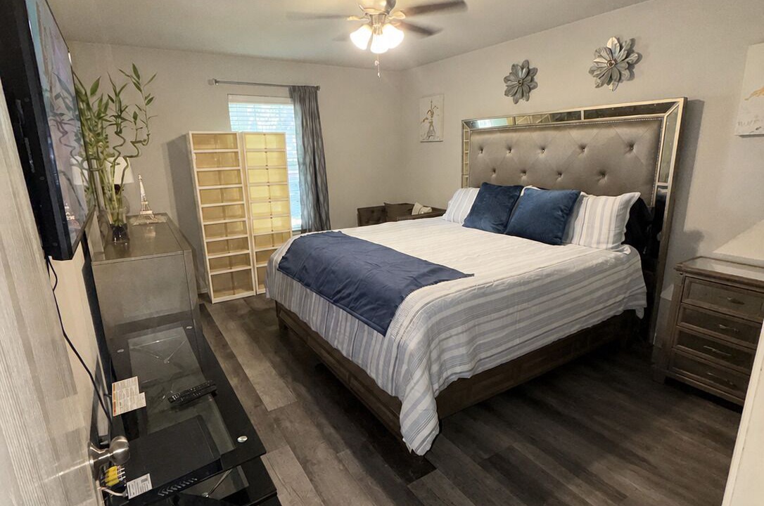 Photo of Bedroom in Oak Cliff