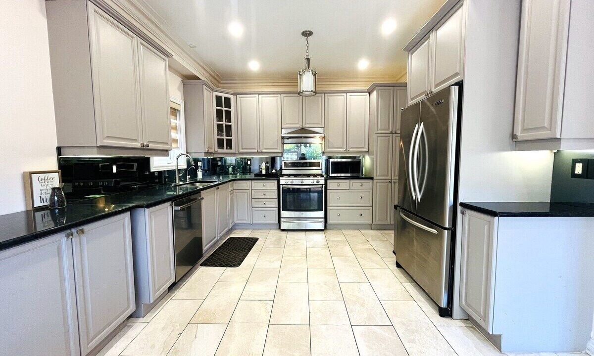 Photo of Kitchen in Churchill Meadows