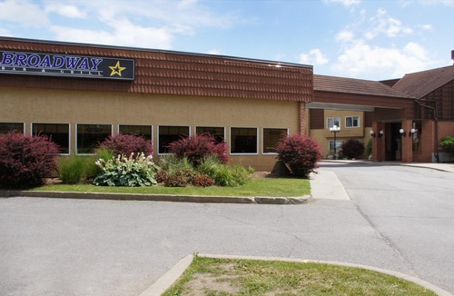 Industrial Park Hotel | Travelodge by Wyndham Ottawa East
